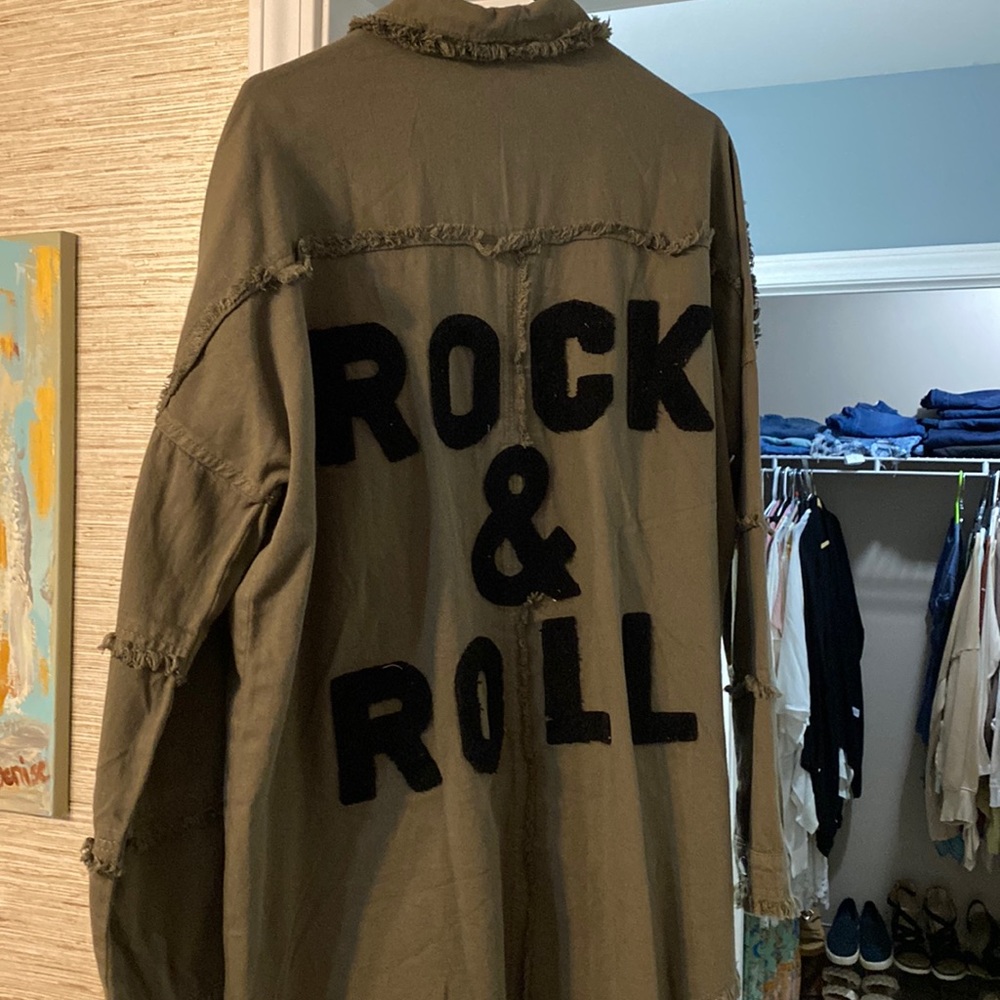 NWT Elan Rock and Roll oversized